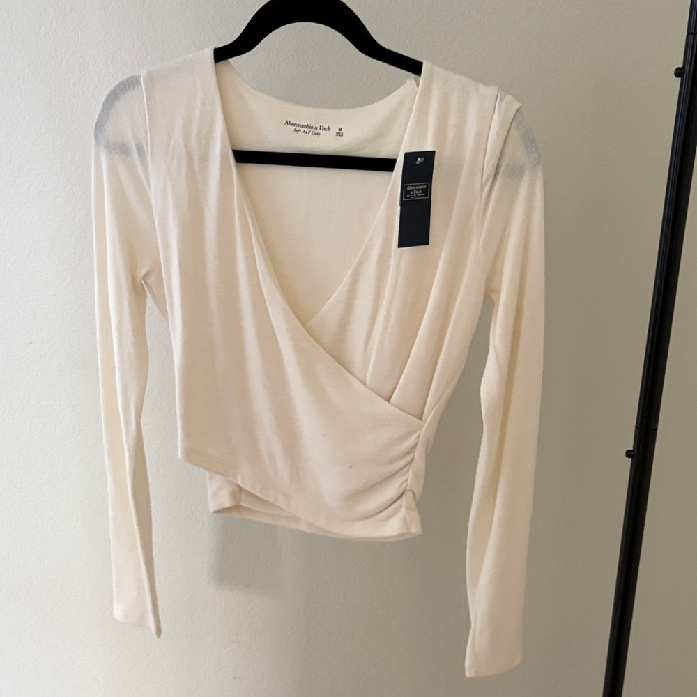 Abercrombie & Fitch Soft Cream Long Sleeve Top